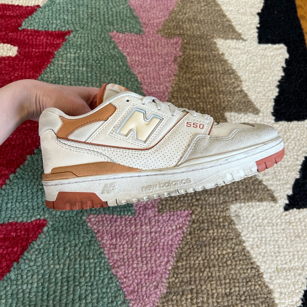 New Balance 550 women’s size 8